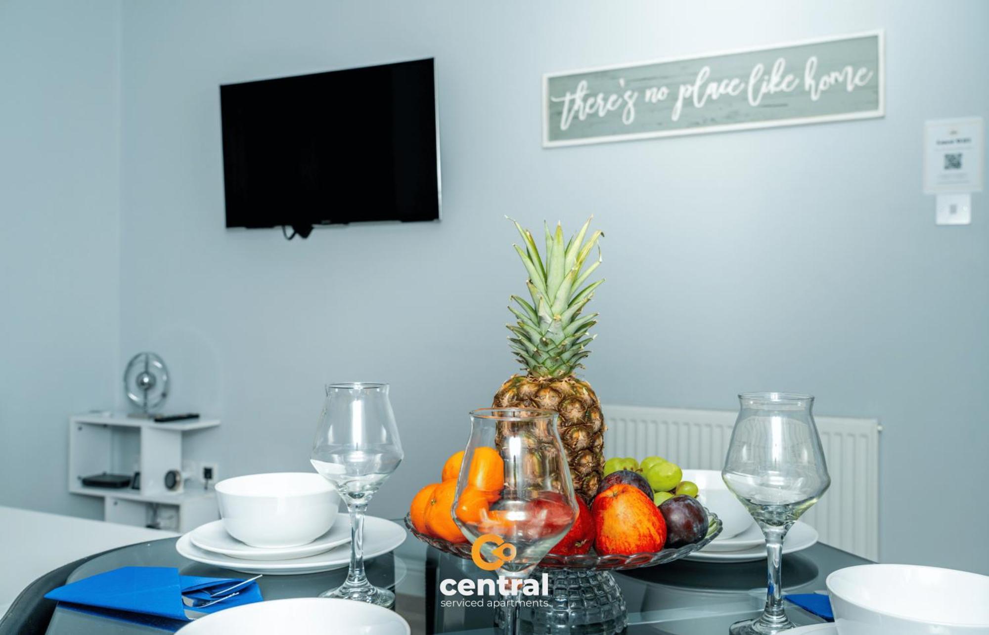 Central Serviced Apartments - 2 Bedroom - Ground Floor - Monthly & Weekly Bookings Welcome - Free Street Parking - 2 Double Beds - Wifi - Smart Tvs In Rooms - Fully Equipped - Heating 24-7 - Contractor & Short Stay Favourite Dundee Buitenkant foto