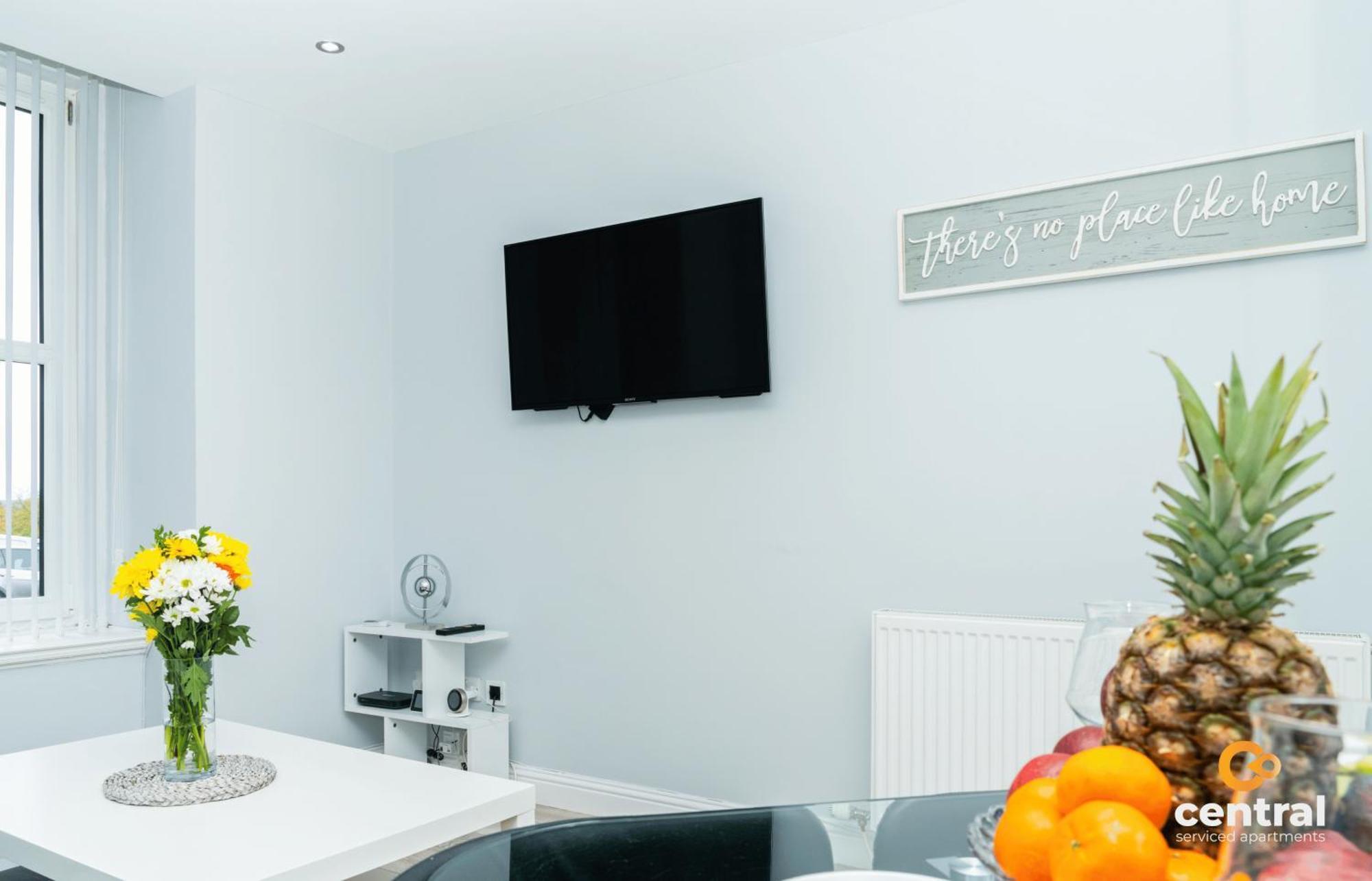 Central Serviced Apartments - 2 Bedroom - Ground Floor - Monthly & Weekly Bookings Welcome - Free Street Parking - 2 Double Beds - Wifi - Smart Tvs In Rooms - Fully Equipped - Heating 24-7 - Contractor & Short Stay Favourite Dundee Buitenkant foto