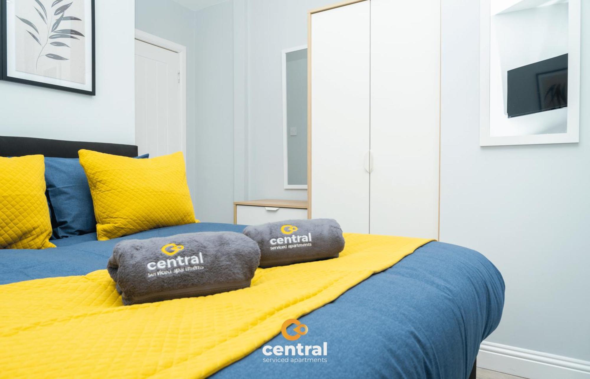 Central Serviced Apartments - 2 Bedroom - Ground Floor - Monthly & Weekly Bookings Welcome - Free Street Parking - 2 Double Beds - Wifi - Smart Tvs In Rooms - Fully Equipped - Heating 24-7 - Contractor & Short Stay Favourite Dundee Buitenkant foto